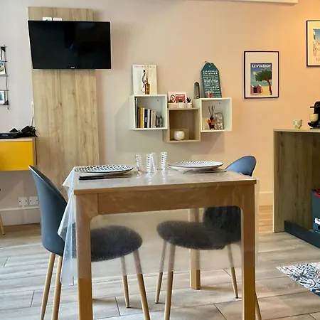 Cosy And Refined 1-bedroom With Garden