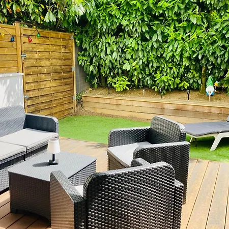 Cosy And Refined 1-bedroom With Garden *